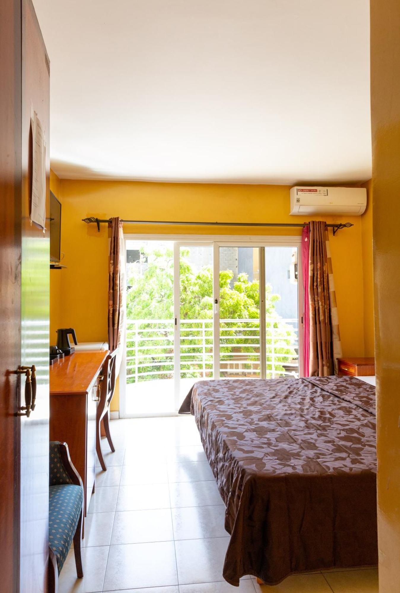 Residence De La Porte Du Millenaire Dakar Exterior photo